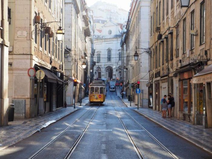Quarto Com Varanda Na Rua Dos Douradores Lisboa Екстериор снимка